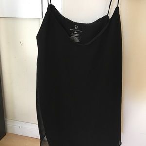 New York& co black lined tank